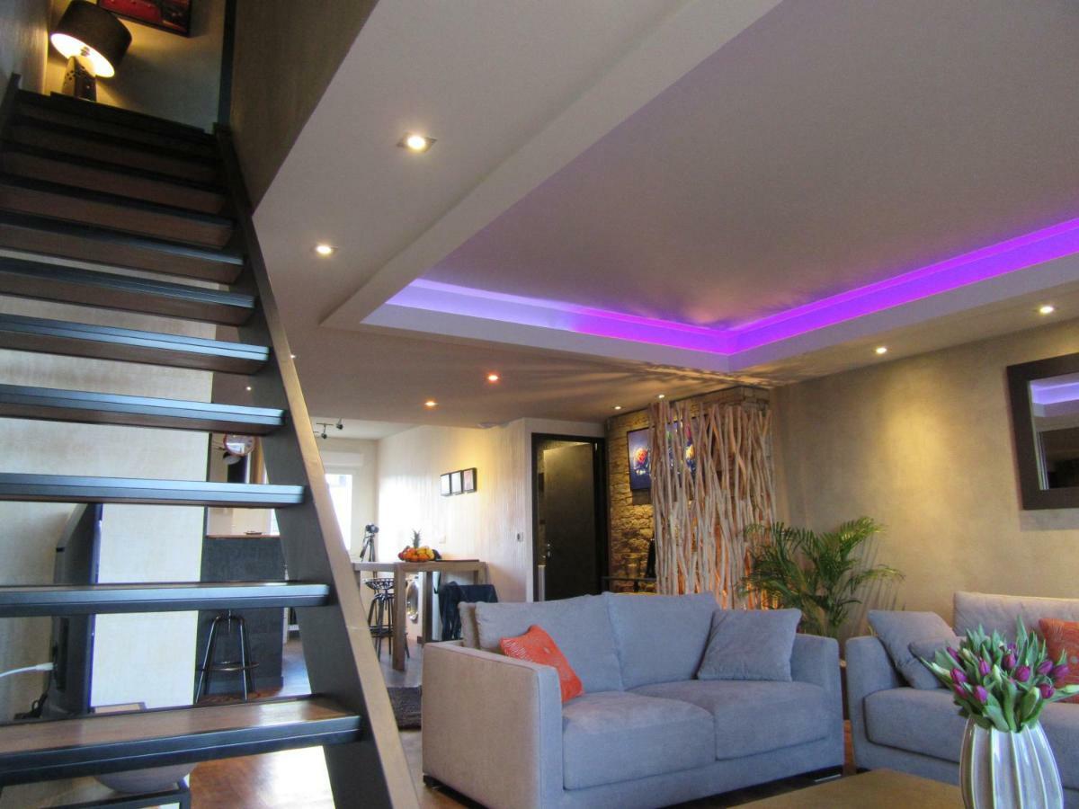 Apartment Close